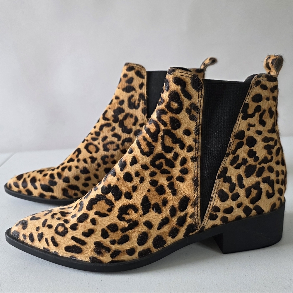 Steve Madden Jerry Calf Hair Ankle Boots Size 8 Pointed Toe Pull-on Booties NEW